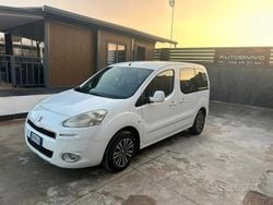 Bianco Usata 2014 Peugeot Partner Tepee Outdoor Monovolume | 3800 € (Ottimo prezzo)