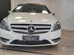 Bianco Usata 2012 Mercedes B180 Premium Monovolume | 8500 € (Cara)