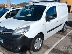 Bianco Usata 2020 Renault Kangoo Monovolume | 13.000 € (Molto cara)