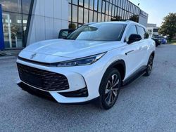 Bianco Usata 2024 MG HS Luxury SUV | 37.500 € (Molto cara)