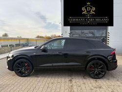 Mythosschwarz metallic Nuova 2025 Audi Q8 S-Line SUV | 92.000 € (Buon prezzo)