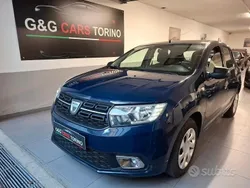 Blu Usata 2017 Dacia Sandero Due volumi | 5999 € (Buon prezzo)