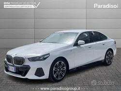Bianco Usata 2023 BMW 520 M Sport Tre volumi | 51.900 € (Buon prezzo)