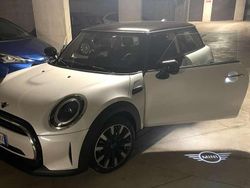 Bianco Usata 2024 Mini Cooper Classic Due volumi | 24.900 € (Ottimo prezzo)