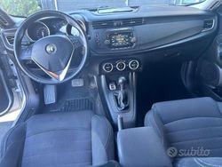 Grigio Usata 2016 Alfa Romeo Giulietta Due volumi | 9990 € (Super prezzo)