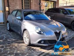 Grigio Usata 2016 Alfa Romeo Giulietta Business Due volumi | 7499 € (Buon prezzo)