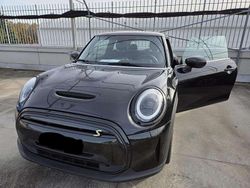 Nero Usata 2022 Mini Cooper SE Due volumi | 17.500 € (Ottimo prezzo)
