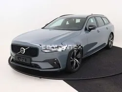 Grigio metallizzato Usata 2022 Volvo V90 R-Design Station wagon | 46.208 €