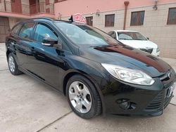 Nero Usata 2014 Ford Focus Titanium Station wagon | 4990 € (Buon prezzo)