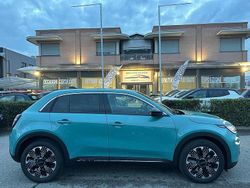 Blu/azzurro Usata 2025 Fiat 600 La Prima SUV | 27.900 €
