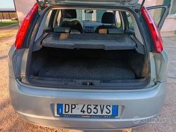Grigio Usata 2008 Fiat Grande Punto Due volumi | 2500 €