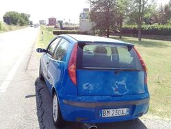 Usata 2000 Fiat Punto Tre volumi | 1000 € (Buon prezzo)
