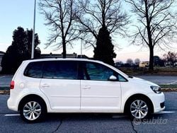 Bianco Usata 2012 VW Touran Comfortline Monovolume | 7200 € (Buon prezzo)