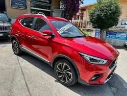 Rosso Usata 2023 MG ZS Luxury Tre volumi | 16.490 € (Buon prezzo)