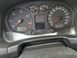 Usata 2002 VW Golf IV Tre volumi | 2500 € (Buon prezzo)
