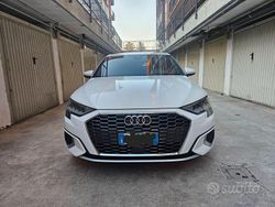 Bianco Usata 2022 Audi A3 Sport Due volumi | 24.900 € (Ottimo prezzo)