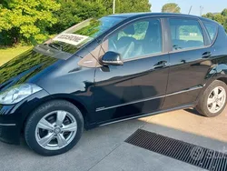 Nero Usata 2011 Mercedes A160 Premium Tre volumi | 6300 € (Cara)