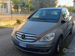 Grigio Usata 2006 Mercedes B200 Chrome Monovolume | 2300 € (Buon prezzo)