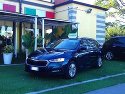 Verde Usata 2021 Skoda Octavia Executive Station wagon | 16.900 € (Ottimo prezzo)