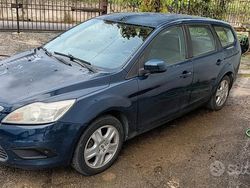 Blu Usata 2012 Ford Focus Station wagon | 1600 €