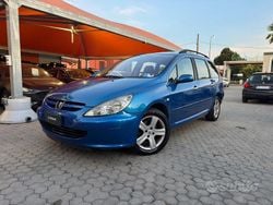 Blu/azzurro Usata 2004 Peugeot 307 Station wagon | 2270 € (Buon prezzo)