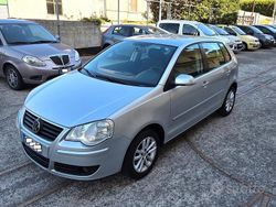 Argento Usata 2009 VW Polo Tre volumi | 3500 € (Ottimo prezzo)