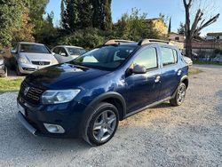 Blu/azzurro Usata 2019 Dacia Sandero Acces Due volumi | 6500 € (Ottimo prezzo)