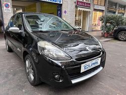 Nero Usata 2010 Renault Clio III Luxe Tre volumi | 4900 € (Buon prezzo)