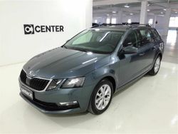 Grigio Usata 2019 Skoda Octavia Executive Station wagon | 12.900 € (Buon prezzo)