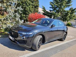 Usata 2018 Maserati Levante SUV | 27.000 € (Super prezzo)