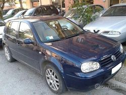 Blu Usata 2001 VW Golf IV Highline Tre volumi | 3999 € (Cara)