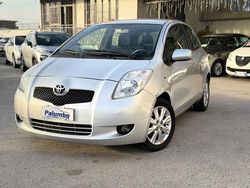Grigio Usata 2009 Toyota Yaris Sol | 2990 € (Ottimo prezzo)