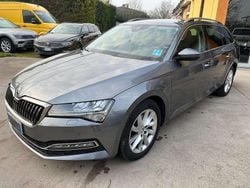 Grigio Usata 2022 Skoda Superb Style Station wagon | 16.999 € (Buon prezzo)