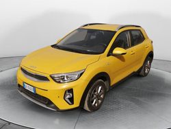 Giallo Usata 2022 Kia Stonic Urban SUV | 13.900 € (Buon prezzo)