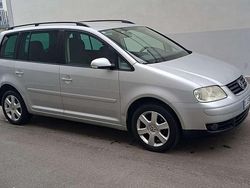 Usata 2006 VW Touran Monovolume | 3000 €
