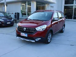 Rosso Usata 2021 Dacia Lodgy Stepway Monovolume | 11.900 € (Super prezzo)