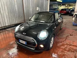 Nero Usata 2017 Mini Cooper D Due volumi | 9990 € (Buon prezzo)