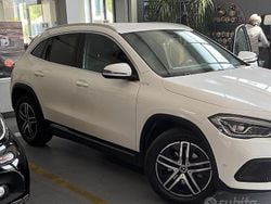 Bianco Usata 2021 Mercedes GLA180 SUV | 28.900 €