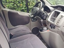 Grigio Usata 2012 Renault Trafic Monovolume | 11.000 €