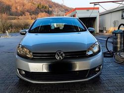 Grigio Usata 2010 VW Golf VI Due volumi | 6000 € (Buon prezzo)