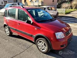 Rosso Usata 2009 Fiat Panda Dynamic Tre volumi | 4200 € (Buon prezzo)
