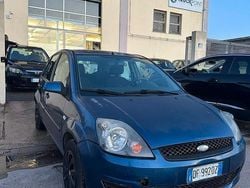 Blu Usata 2007 Ford Fiesta Due volumi | 1900 € (Buon prezzo)
