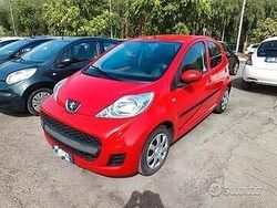Rosso Usata 2007 Peugeot 107 Due volumi | 3990 € (Cara)