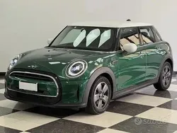 Verde Usata 2021 Mini ONE Hype Due volumi | 22.490 € (Molto cara)