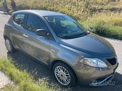 Usata 2016 Lancia Ypsilon Due volumi | 8200 € (Buon prezzo)