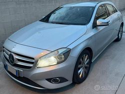 Grigio Usata 2013 Mercedes A180 Executive Tre volumi | 8700 €