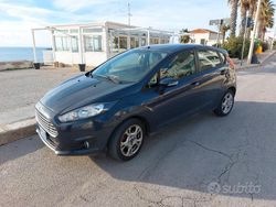 Grigio Usata 2013 Ford Fiesta Due volumi | 6500 €