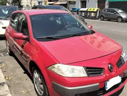 Rosso Usata 2006 Renault Mégane II Dynamique Tre volumi | 2000 € (Cara)