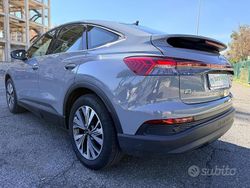Grigio Usata 2022 Audi Q4 Sportback e-tron Ambiente SUV | 32.990 € (Buon prezzo)