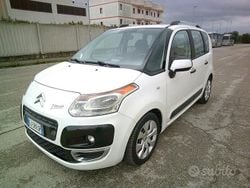 Bianco pastello Usata 2011 Citroën C3 Picasso Business Class Monovolume | 5700 € (Buon prezzo)